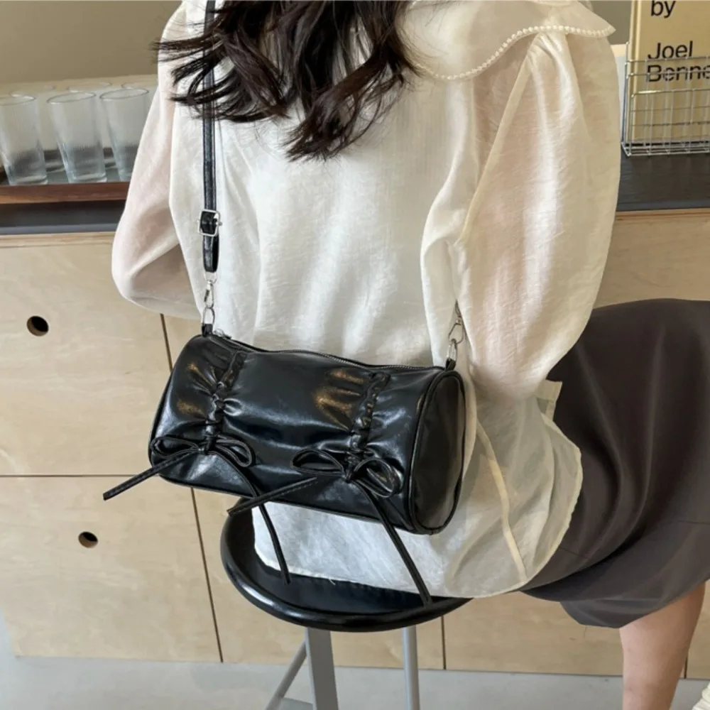 

Trendy Pleated Bow Handbag Balletcore Y2K Bow Tie Shoulder Bag Crossbody Bag Cylinder Bag PU Leather Underarm Bag Women