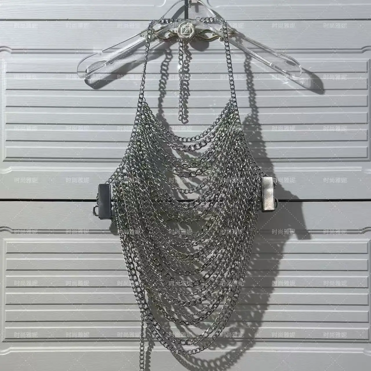 Top Senza Spalline Sexy con Catena per il Corpo, Abbigliamento Trendy per Performance, Intimo con Schiena Scoperta