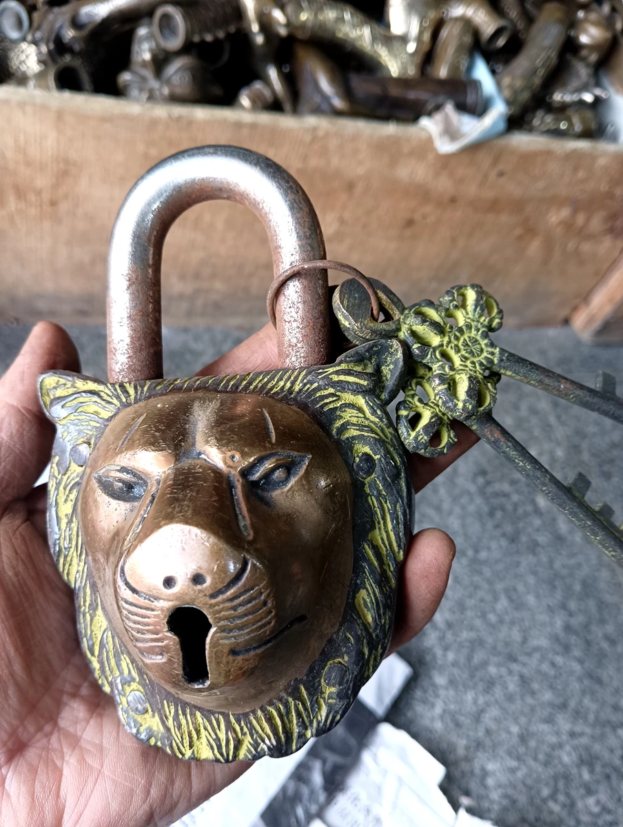 Vintage Home Lock Safety Protection Garden Safety Beast Lion Shape Lock With Two Key Bronze