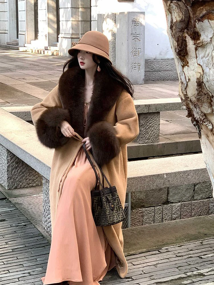 ฤดูหนาว Faux Fox ขนสัตว์ผู้หญิงขนาดใหญ่ผ้าพันคอขนสัตว์ชุดขนสัตว์ผ้าคลุมไหล่ขนสัตว์ชุดหรูหรา Furry Wraps ผ้าพันคอ Coat Jacket