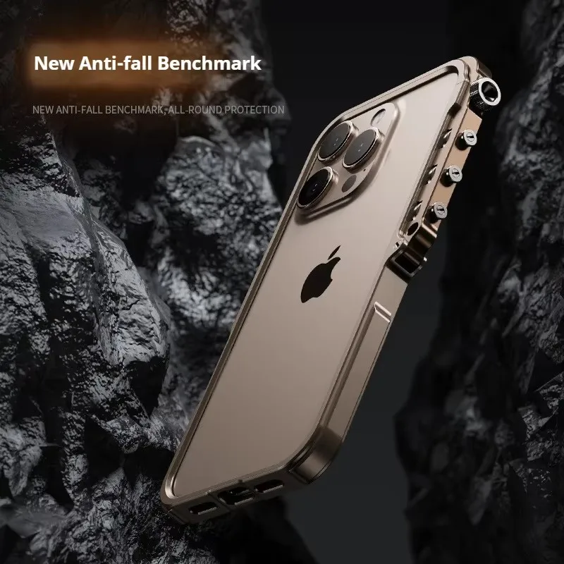 Imagen 7: Funda Protectora Mecánica Estilo Cyberpunk para iPhone 17 Air 13 15 14 16 Pro Max Plus, de Aleación de Aluminio, Resistente a Impactos