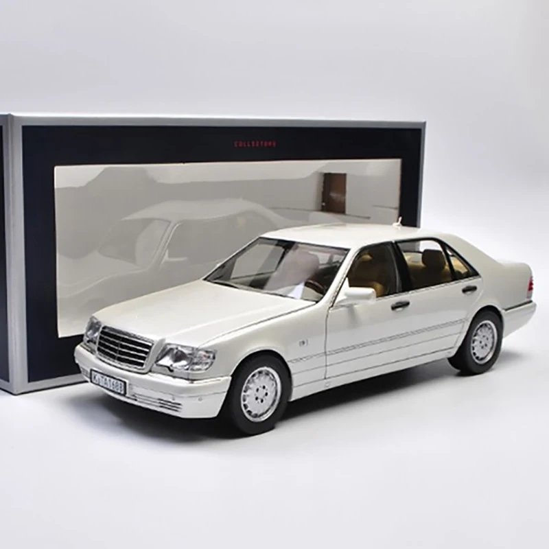 

In stock: 1:18 W140 S-class S320 luxury car die-casting simulation alloy car model, boys' toys, adult collectible ornaments.
