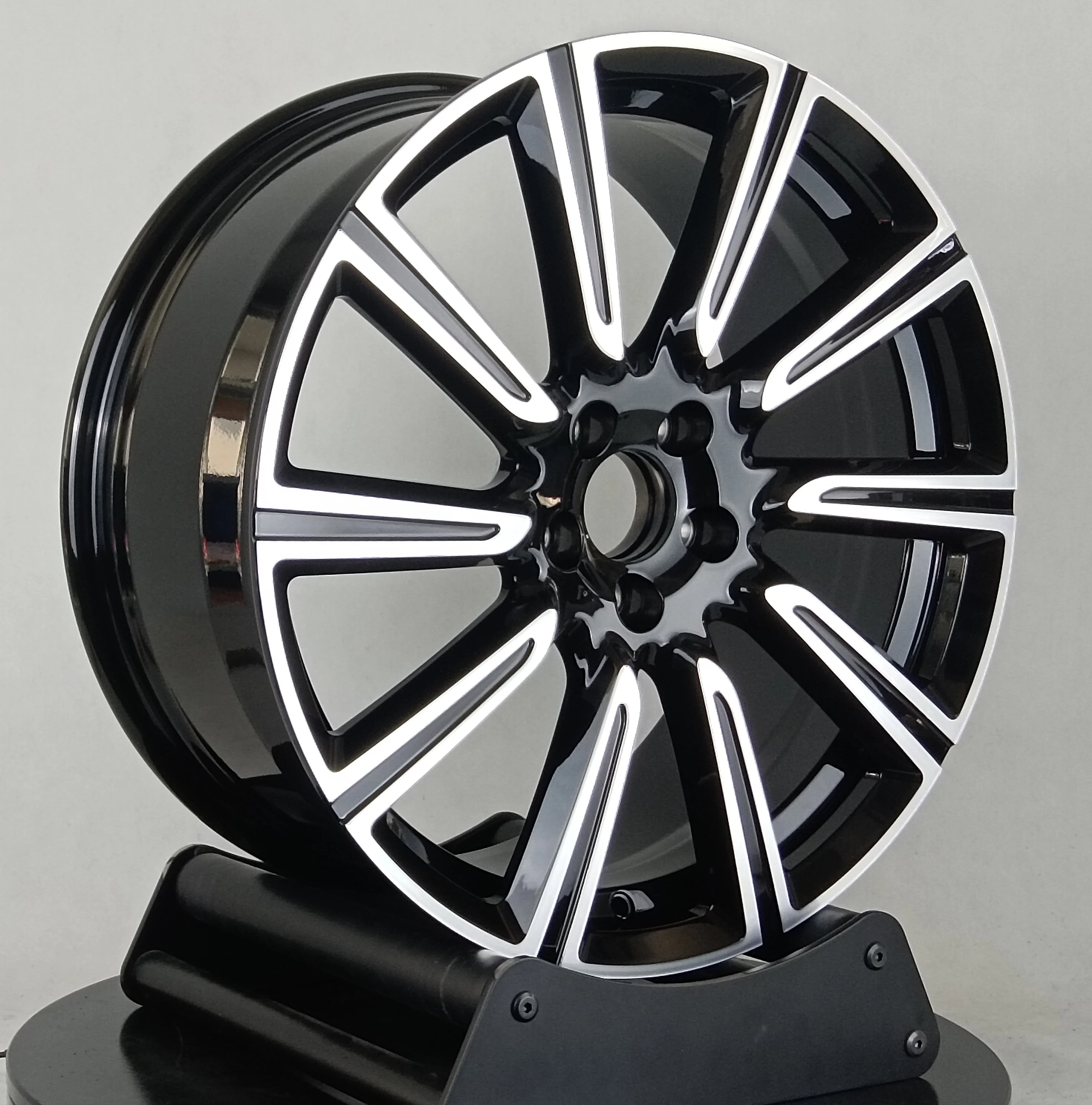 

The new product is affordable, suitable for general-purpose wheels for cars and trucks, and features easy installation