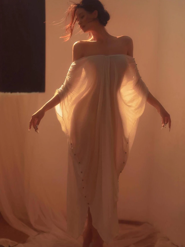 

Photography Studio Lighting Girl Portrait Art Photo Beautiful Teenage Female Clothing Stage Performance Traditional Chinese C...