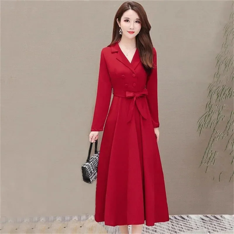 Red Retro High-end Feeling Waistband Long Sleeved Dress For Women In Autumn 2024 New Stylish and Slimming Suit Dress Women