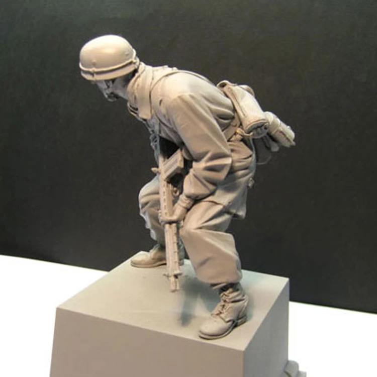 1 / 16 Resin Figure  Man Model Normandy War Paratrooper White Model Manual Military