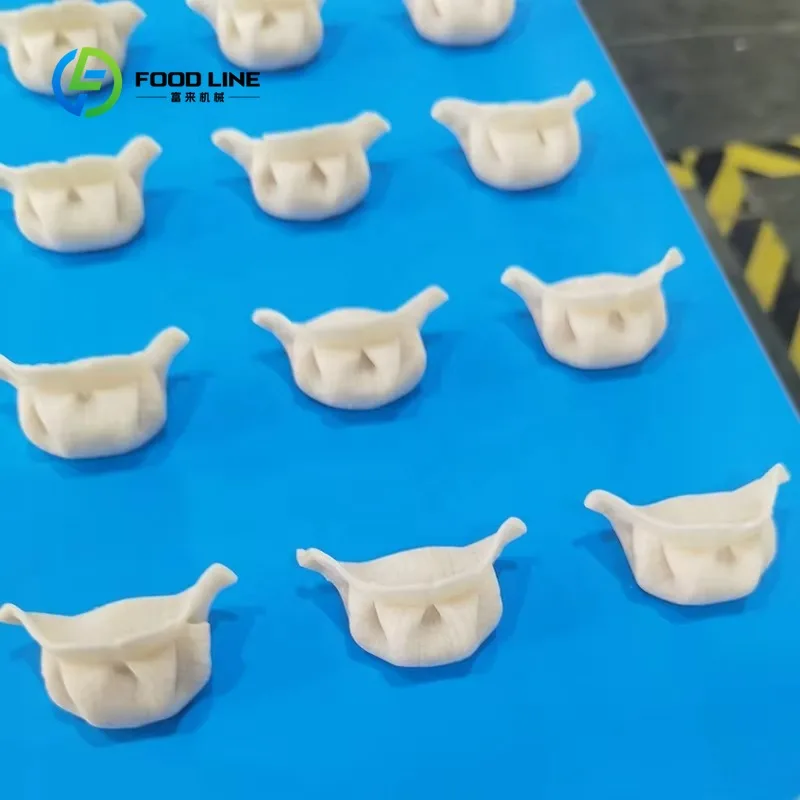 Industrial Full Automatic Dumpling Filling Machine Half Moon Shaped Momo Maker Machine Automatic Dumpling Gyoza Making Machine