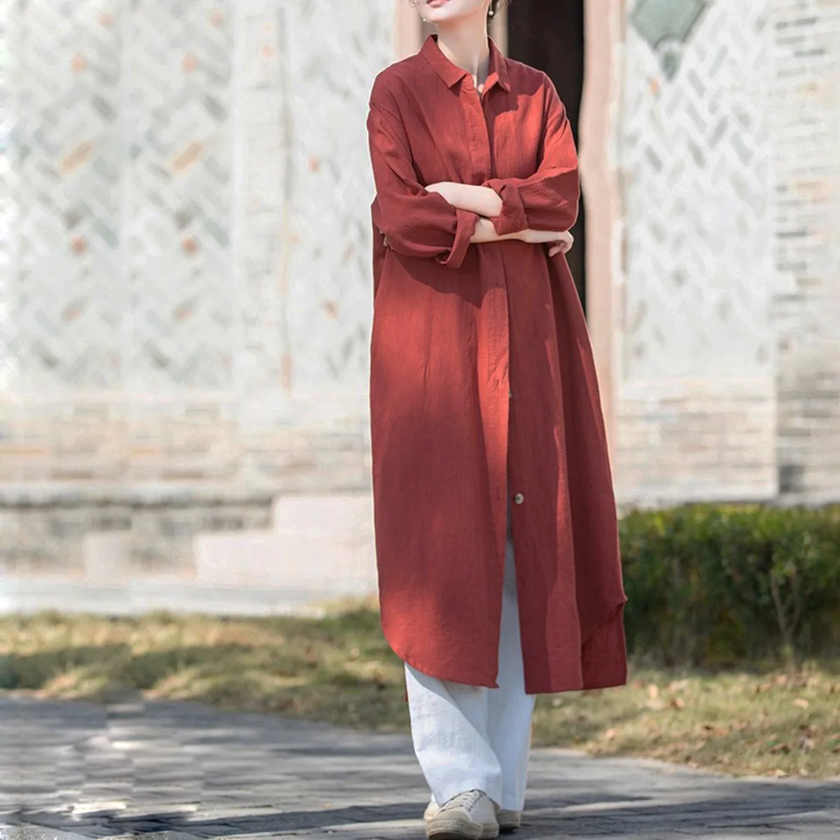 

Женская повседневная хлопково-льняная рубашка с лацканами, плащ, весна-осень, легкая свободная рубашка на пуговицах с карманами, длинная рубашка макси, куртка-рубашка