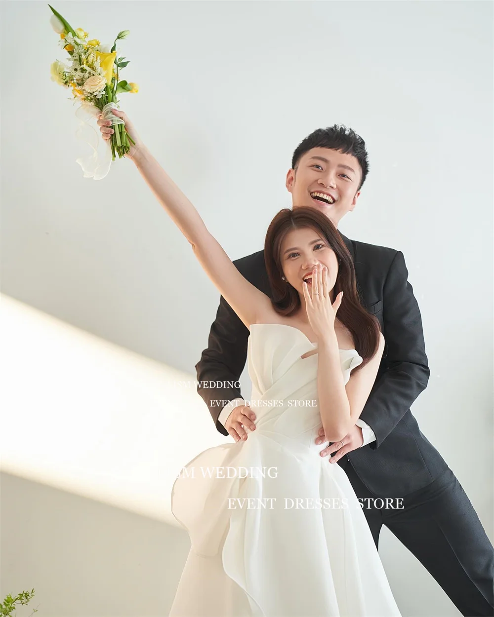 Lism überbackene eine Linie Korea Brautkleider Fee Organza ärmellose Falte eine Linie Brautkleider Frauen benutzer definierte Hochzeit Fotoshooting