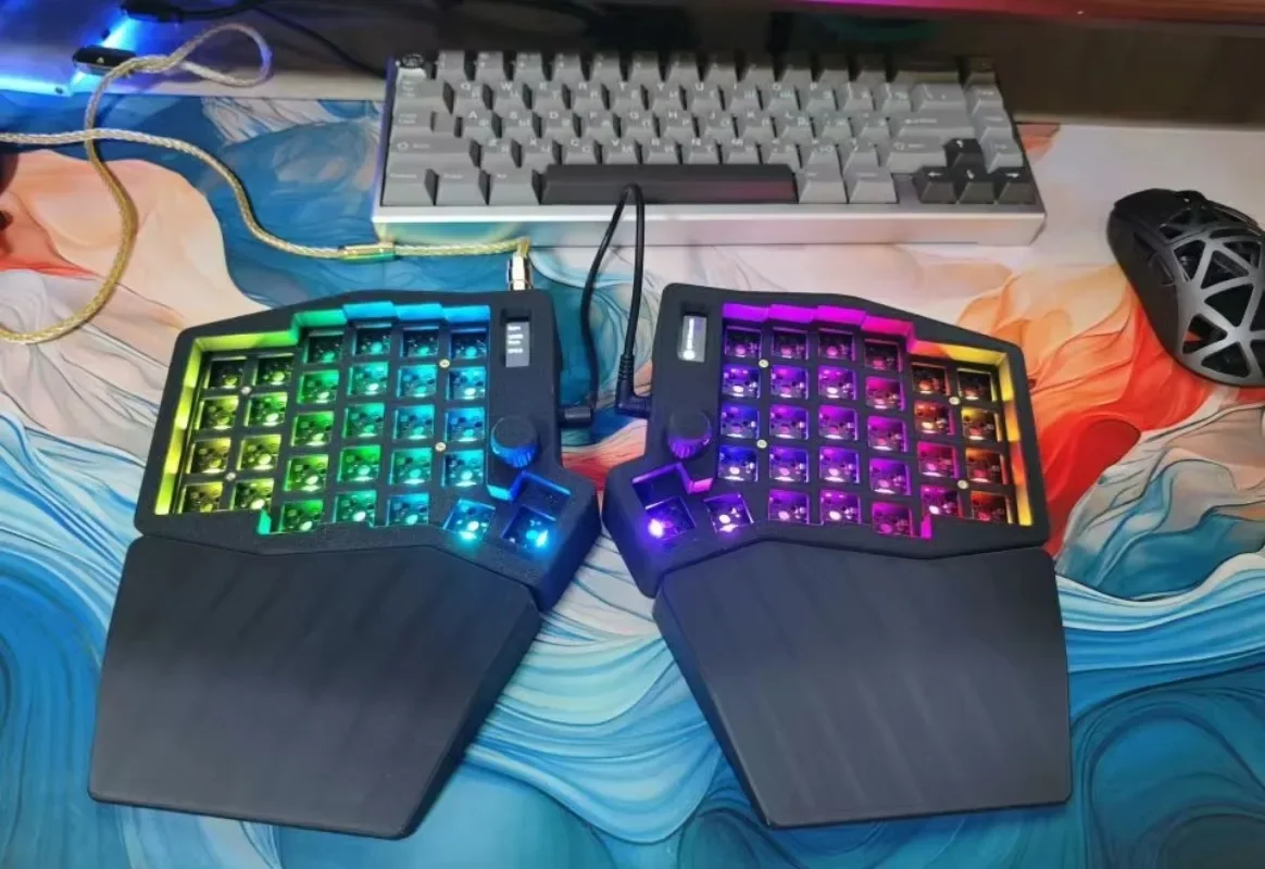 Sofle Rgb Single Mode Split Keyboard Kit Customized 3D Ergonomics Vail/QMK Wried Gaming Keyboard with Magnetic Hand Rest