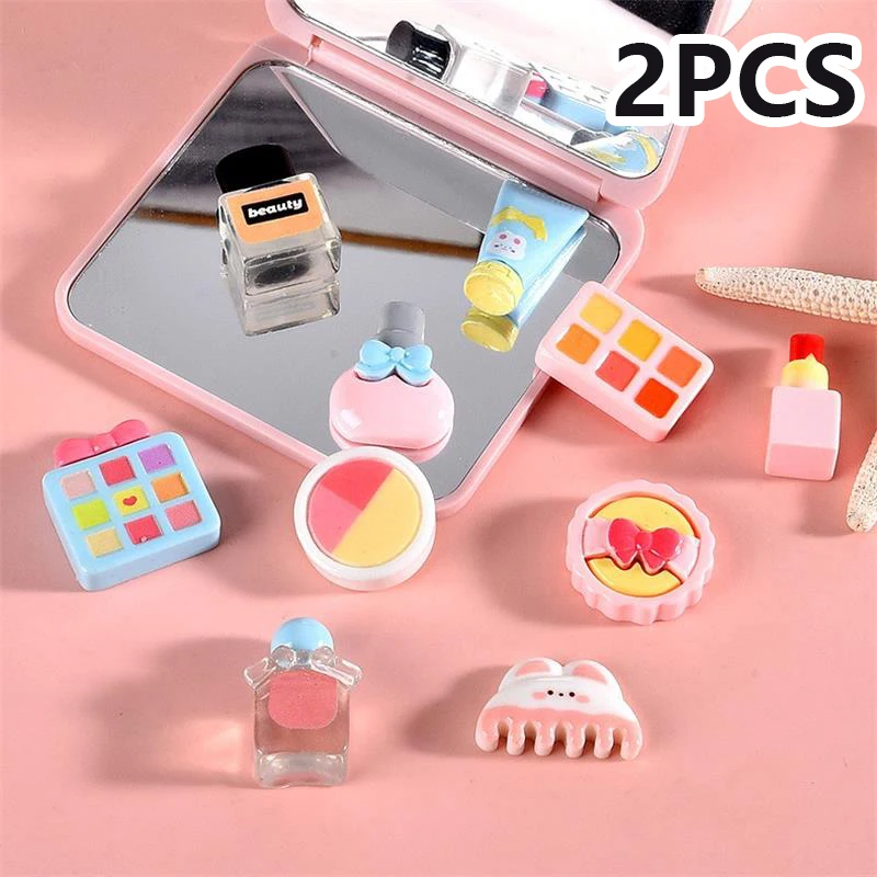 2 stks/zak poppenhuis speelgoed miniatuur simulatie cosmetische lippenstift oogschaduw parfum poppenhuis make-up scène accessoire DIY materialen