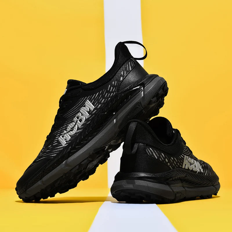 

2025 model casual and sporty sneakers in multi-color plain sole design, running shoes with simple style and versatile fit.