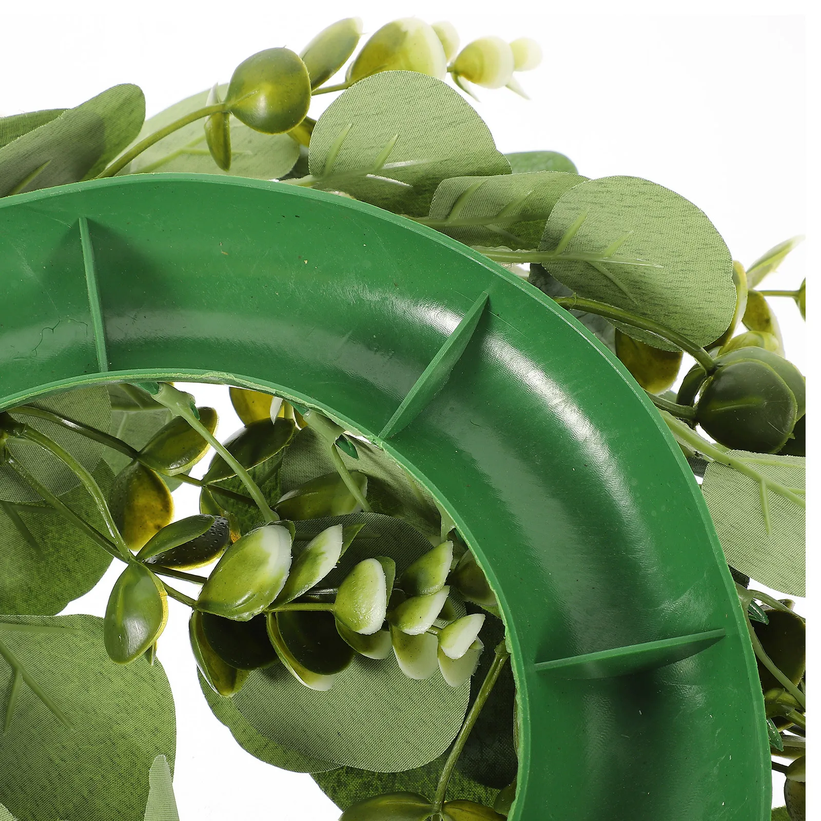 

Plastic Green Wreath Eucalyptus Leaf Decorative Garland Wedding Festival Front Door Spring Indoor Outdoor Ornament