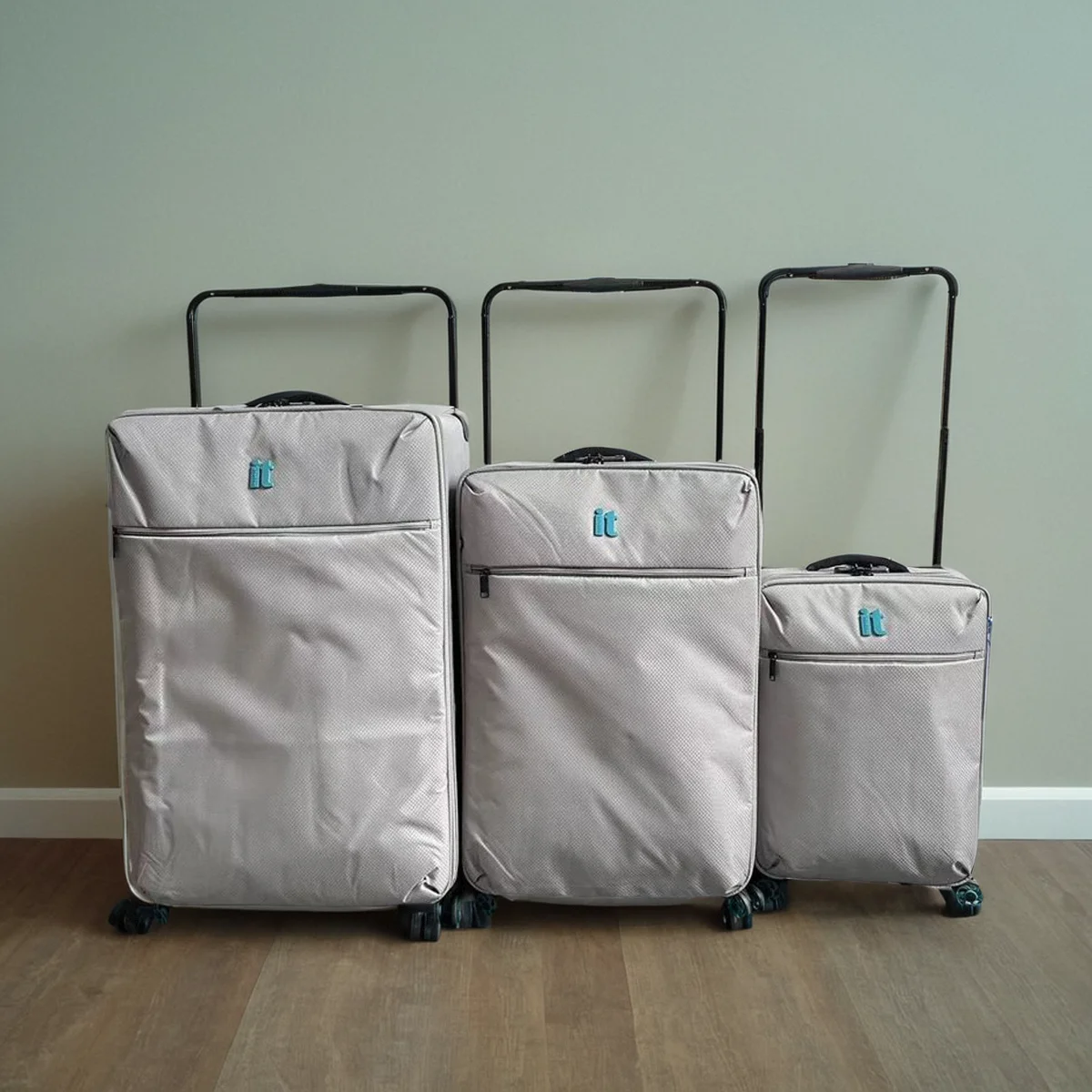 

Ultra-Light Airline Cheed Lage 20 Inch Waterproof Cus-Made for Study Abroad Travel Suitcase with TSA Lo