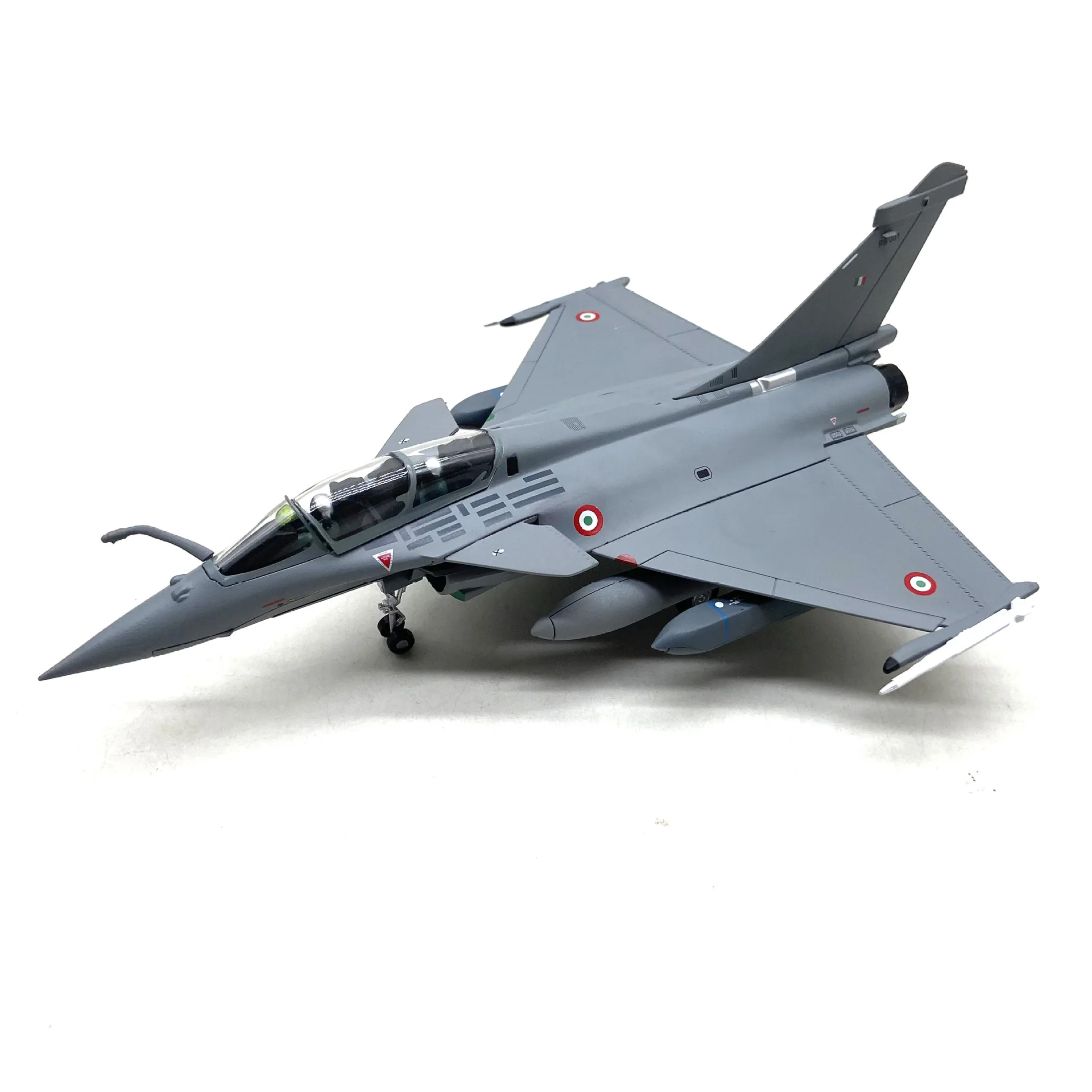 نموذج مقياس 1/72 للقوات الجوية الهندية العسكرية رافال بي مع حامل مجموعة طائرات مصنوعة من خليط معدني لعبة تزيين مع صندوق مهرجان G
