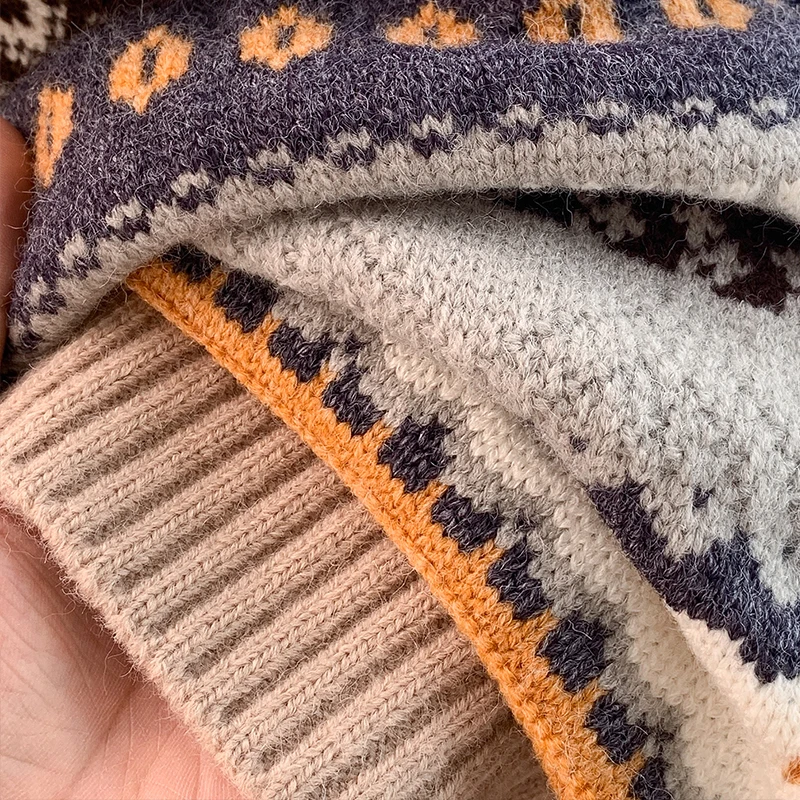 

Women's Loose V-Ne Knitted Vest Autumn Faion Slimming Striped Sweater Single Button Base Layer Top Thin Model Regular Length