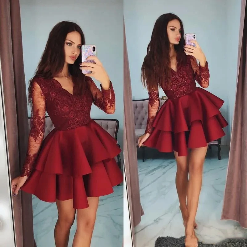 Fashion Celebrity Cocktail Evening Dress Lovely V-Neck Long Sleeve Homecoming Dresses Stylish Tiered Applique Short Prom Dress