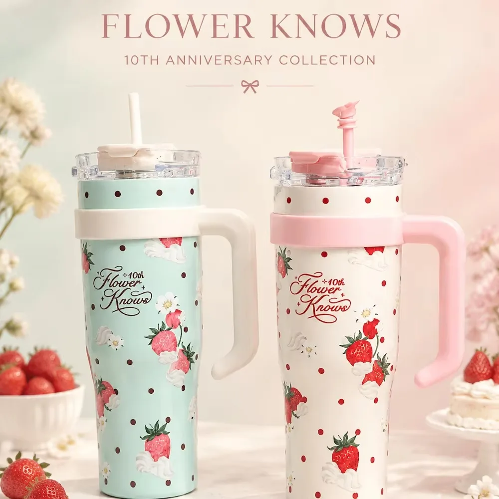 Flower Knows 10th Anniversary Two-Tone Limited Strawberry Edition Insulated Straw Cup, 1200ml Large Capacity Makeup tools