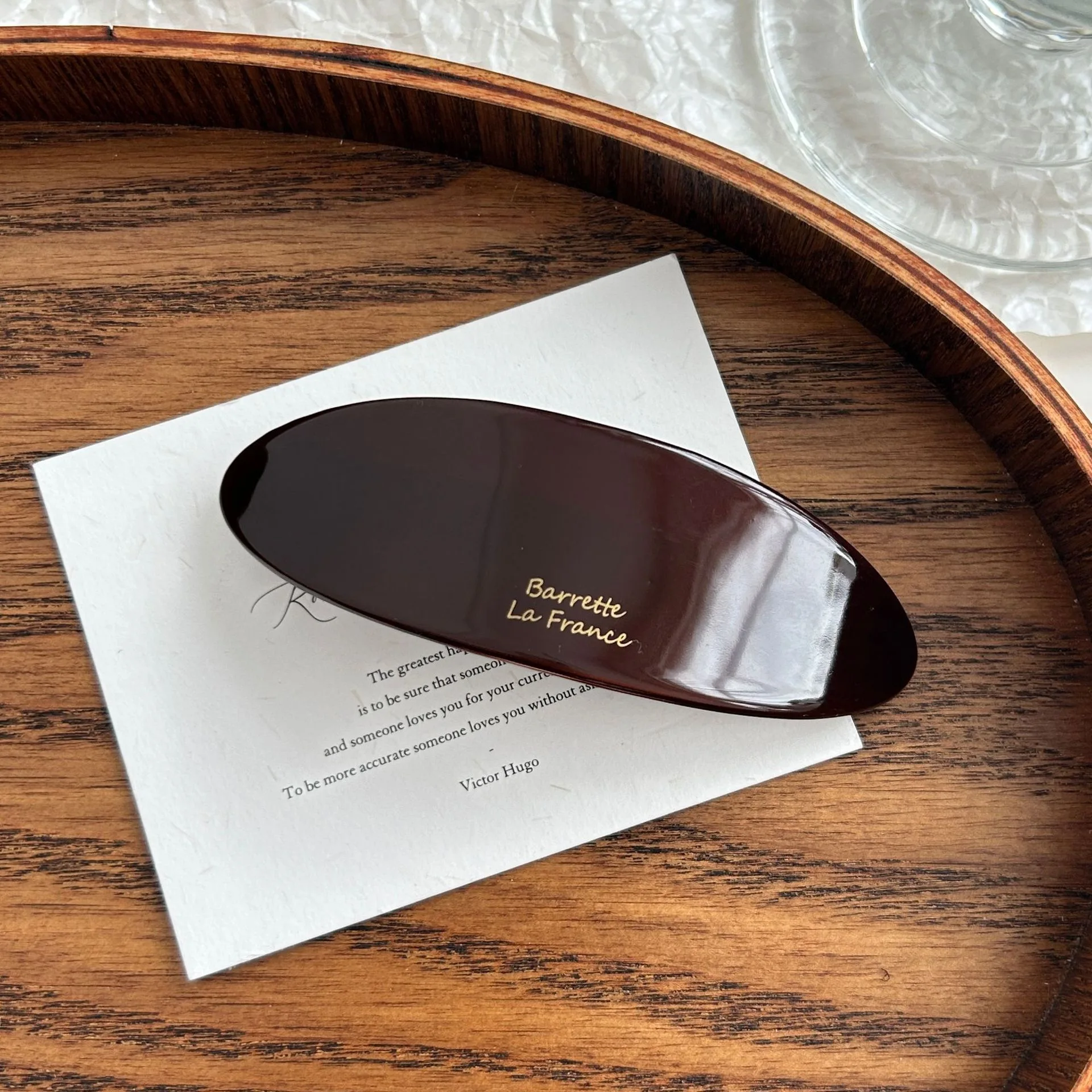 Französischer Stil, elegante Damen-Haarspange aus Acetat, oval, für niedrige Pferdeschwänze, Federhaarspange, vielseitiges Haaraccessoire, Neuheit – Detail 4