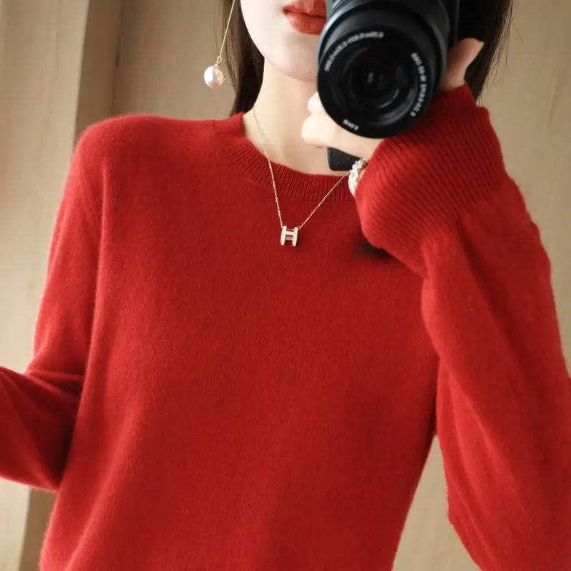 Autumn and Winter Women's Pullover Round Neck Solid Screw Thread Flocking Long Sleeved Sweater Knitted Underlay Casual Fit Tops
