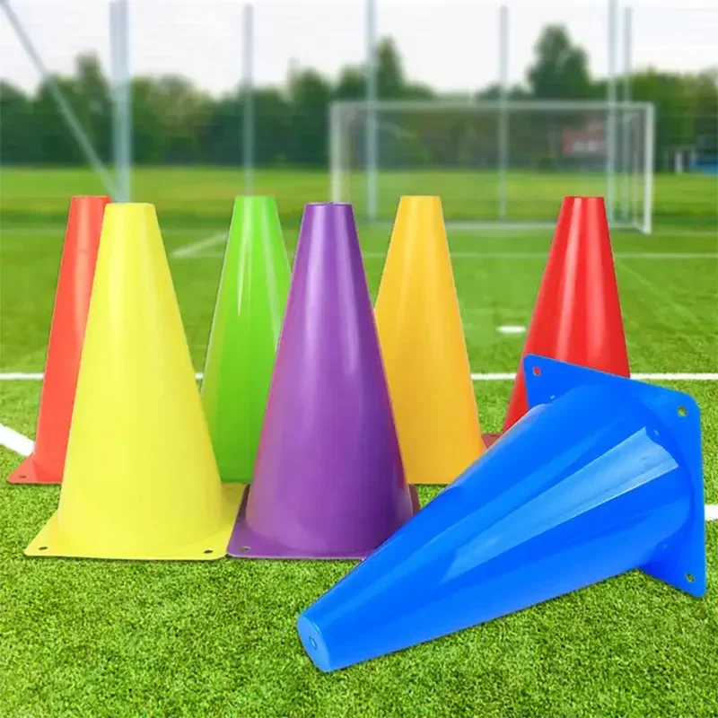 スポーツ用トラフィックトレーニングコーン、サッカー、バスケットボール、サッカー、サインバケット、アウトドアアクティビティまたはイベント用のマーカーコーン、18cm
