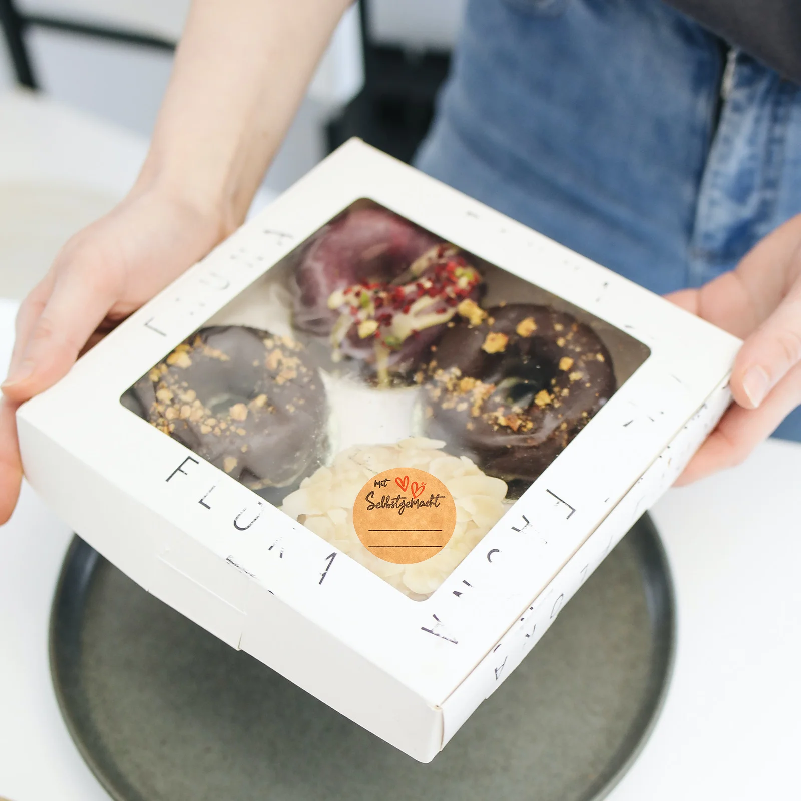 Labels Sticker Self-Adhesive Sealing Stickers For Gift Bag Wrap Food Container Jar Lid Diy Craft Name Tags Adhesive