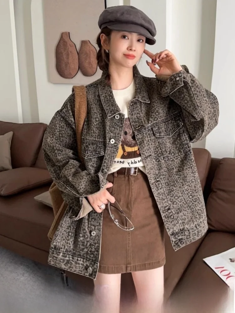 

Женская джинсовая куртка Lazin Sle с леопардовым принтом, отложным воротником, свободного кроя, с длинными рукавами, на пуговицах, для осени