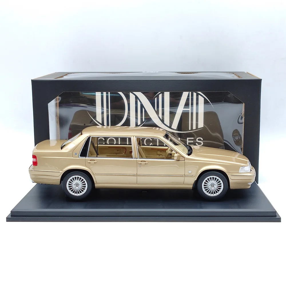 

1:18 DNA Collectibles S90 S60 V70 XC70 Resin Car Model Plaything Toys Limited Collection Gifts