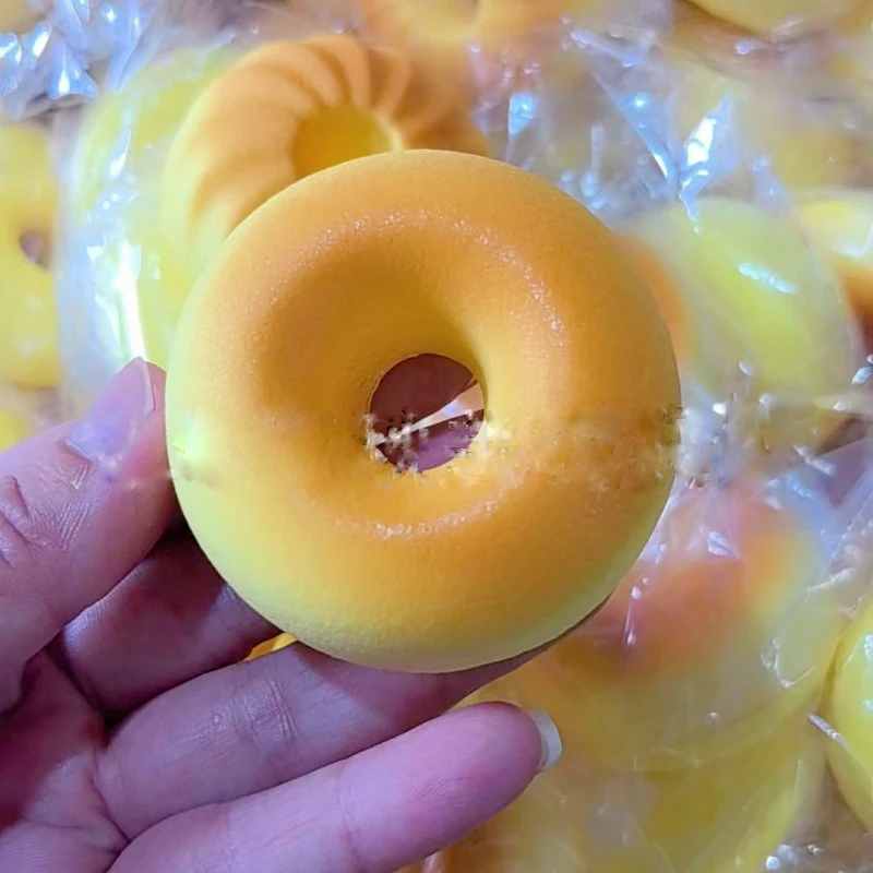 新しいソフトスクイーズドーナツクッキー遅いリバウンドピンチ減圧ベントおもちゃストレスリリーフソフトハンドフィールスクイーズ感覚おもちゃ