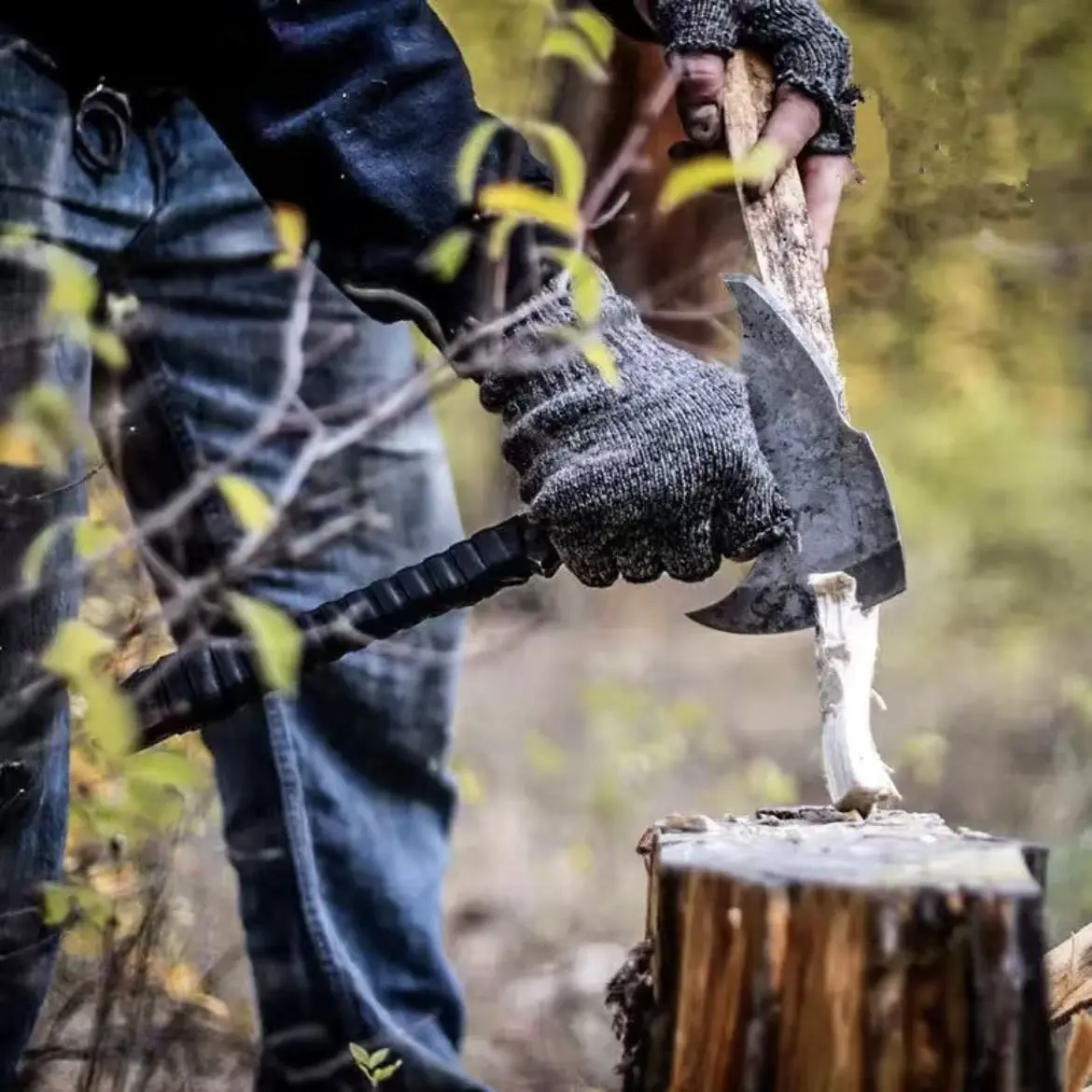 

EDC High-quality Handcrafted Nieman Hand Axe Convenient Outdoor Tactical Axe Is A Hand Tool for Felling and Splitting Firewood