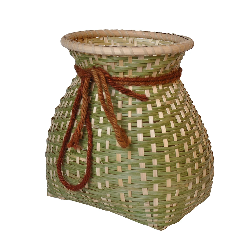 

Bamboo Woven Basket Retro Style Home Storage Portable Flower Basket Indoor Outdoor Use Rustic Safe Environment