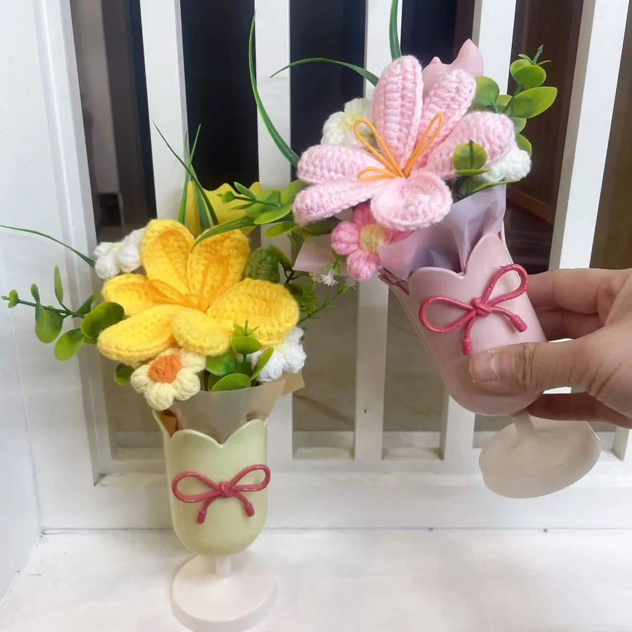 15cm Mini Goblet Artificial Tulip Crochet Flowers Bouqets Home Dest Decora Valentine Mothers' Day Birthday Graduation Gift