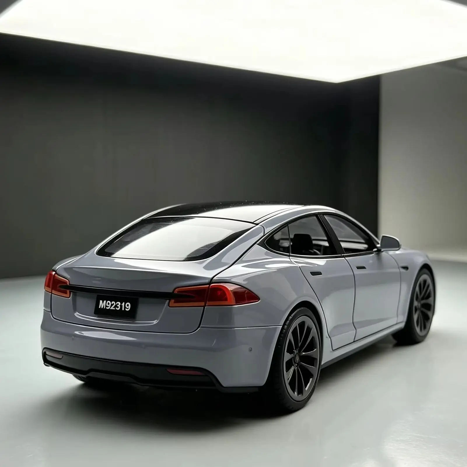 1:24  Model S Miniatures Simulation Alloy Metal Diecast Model Car Sound & Light car Toys for Kids Gifts for Boyfriend C270 view 2