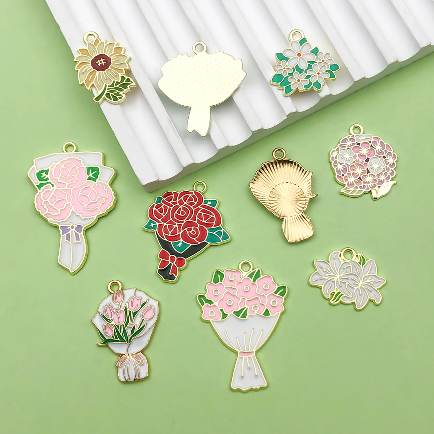 10 قطعة المينا الزهور سحر سبائك زهرة الورد ، أقحوان ، عباد الشمس ، المعلقات القرنفل DIY بها بنفسك صنع المجوهرات اكسسوارات