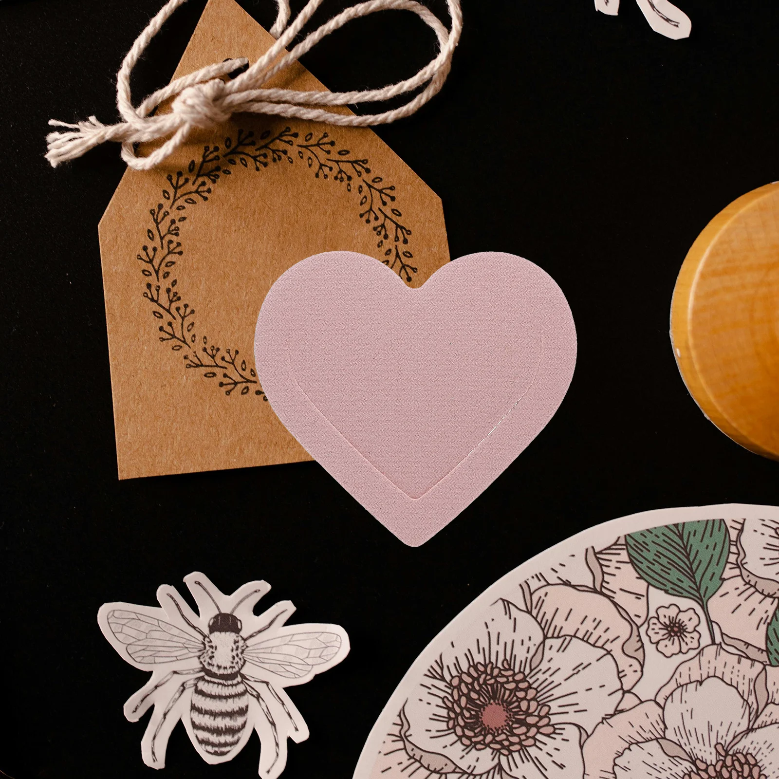 

12pcs Seamless Heart Shaped Bookmarks Cute Corner Reading Accessories for Book Ribbon Charm PU