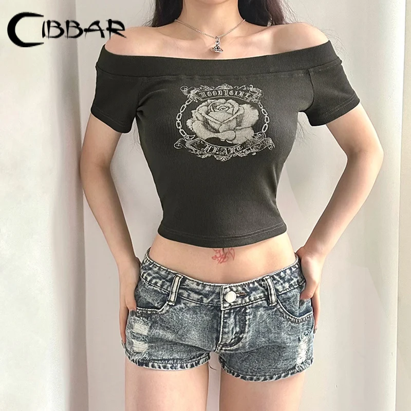 CIBBAR Grunge anni \'90 stampa Crop Top donna Casual Off spalla Slash Neck Skinny t-shirt lavorata a maglia Vintage 2000s abbigliamento Harajuku Y2k