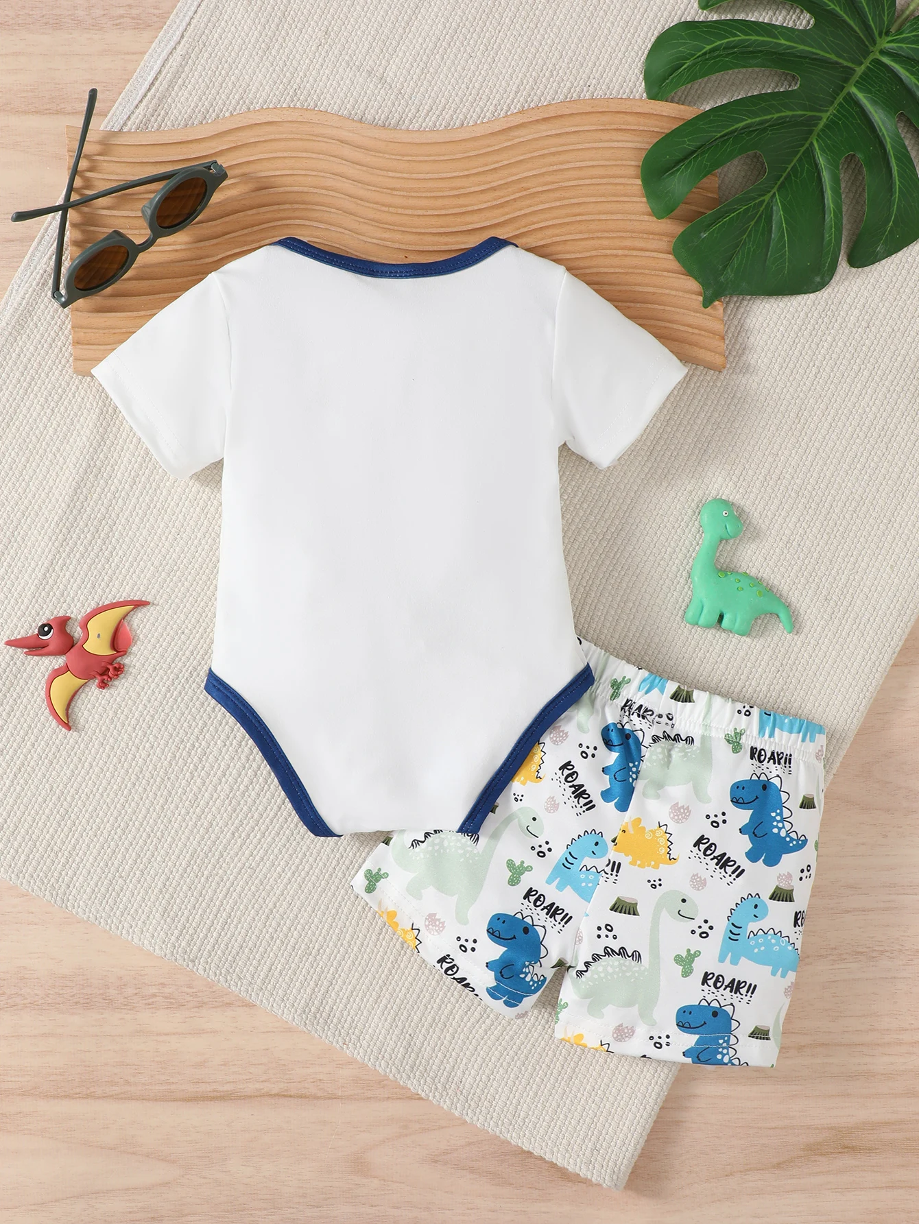 0-18 Months Old Baby Boy Summer Set Dinosaur Print Short Sleeved and Shorts Set for Newborn Baby Boy Casual Style Clothing