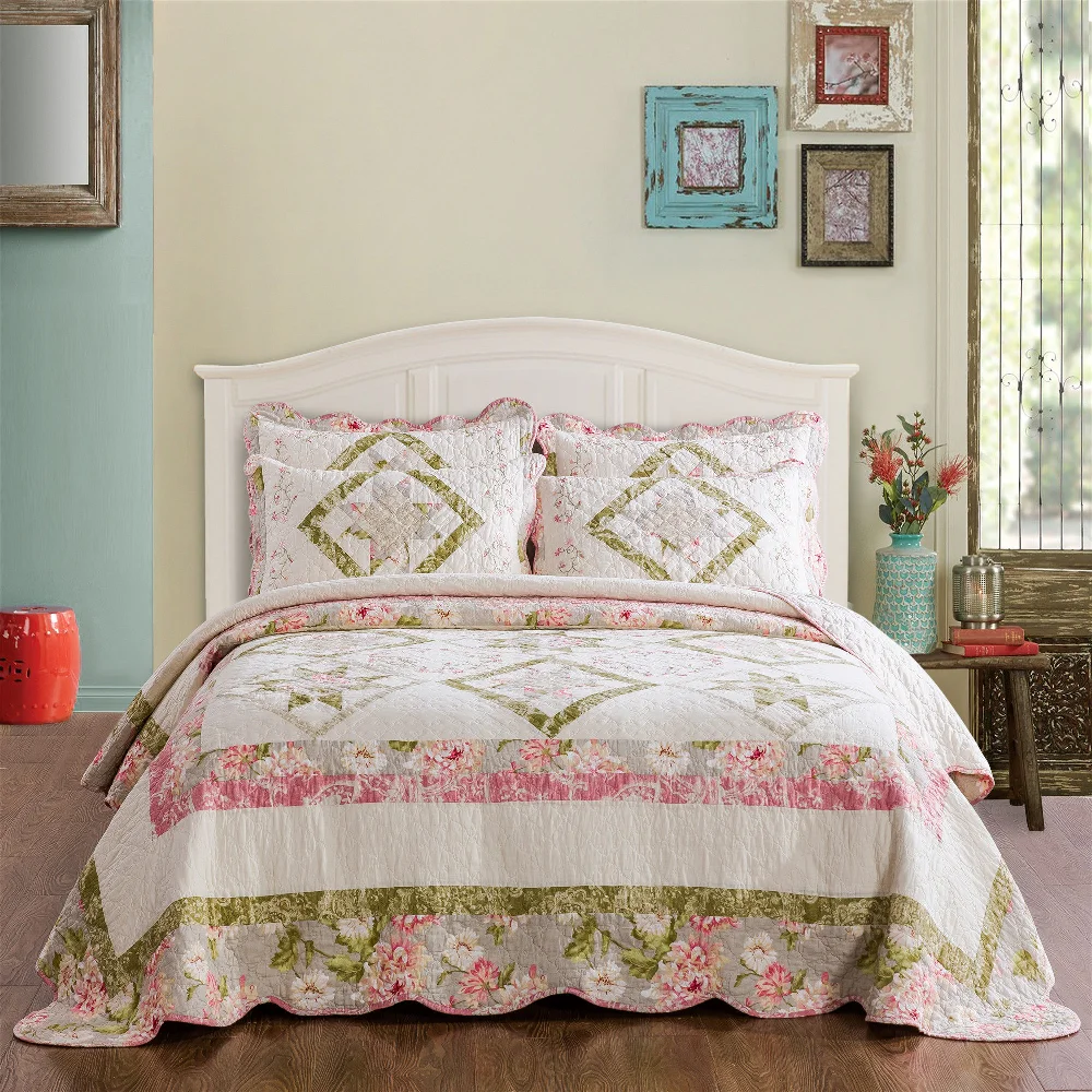 

Luxury European Embroidery Cotton Quilt Large Size, 3PCS Patchwork Quilted Bedspread Set, All-Season Coverlet, 1PC Bed Blanket