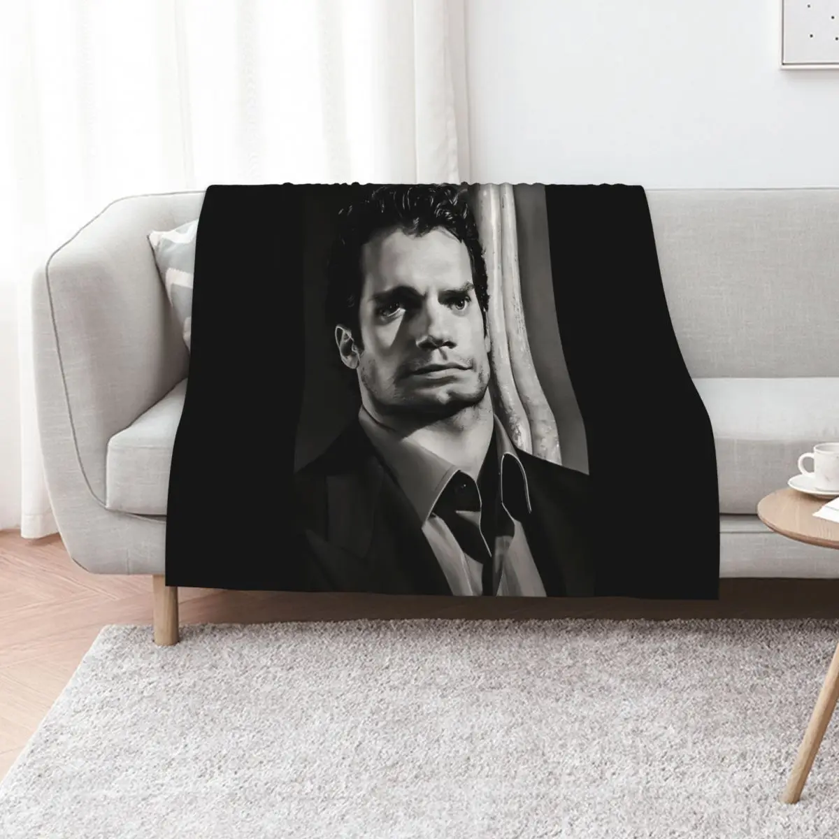 Henry Cavill B&W Th…