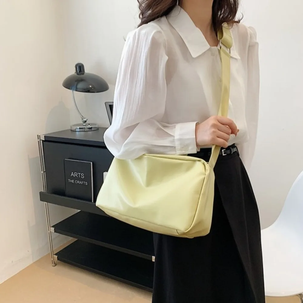 

Casual Pillow Design Boston Crossbody Bag Y2k Square Leather Shoulder Bag Hobo Zipper Women Handbag Girls