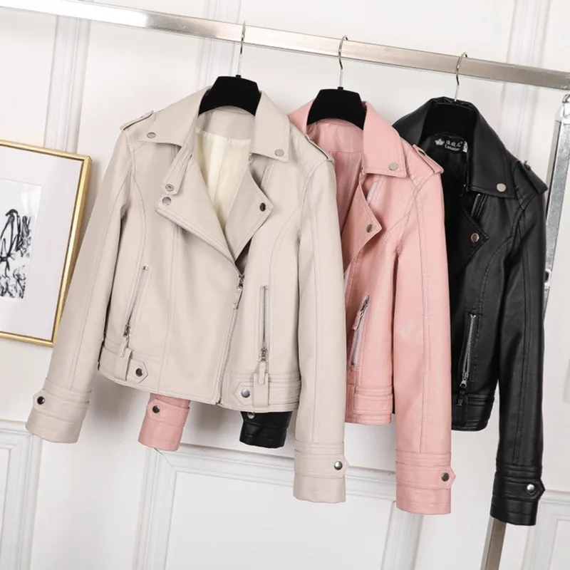 新しいピンク/ベージュ/黒の女性の服ショートオートバイ PU レザージャケット秋 JAdd 綿コートラペルジップショート女性ジャケット