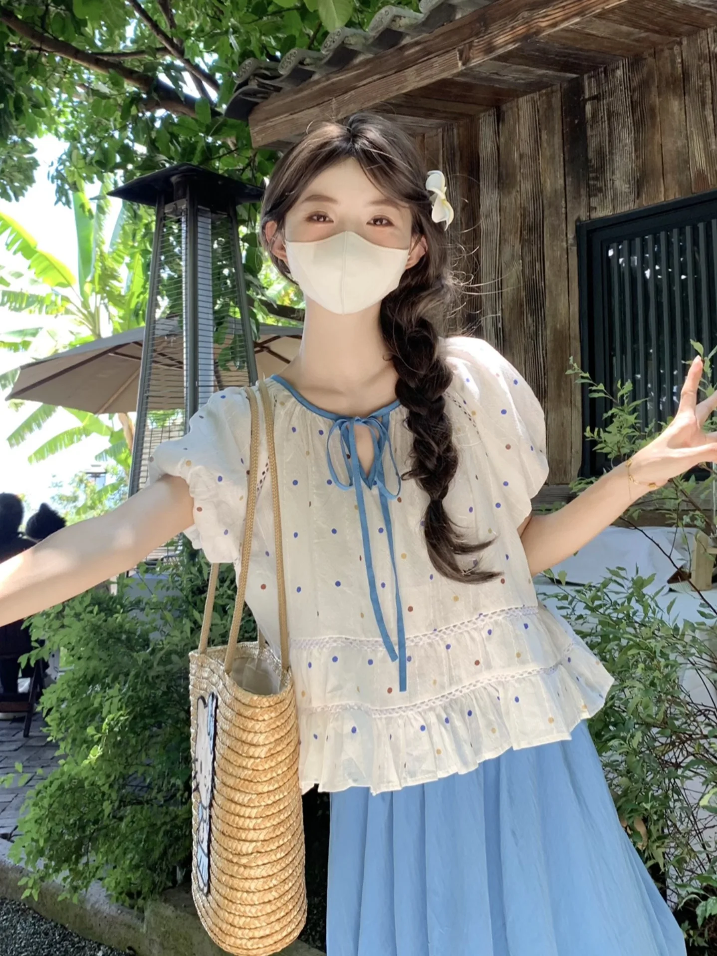 

Женская летняя блузка из хлопка и льна с коротким рукавом, в горошек, с пышными рукавами и завязками на талии, в стиле кукольного топа