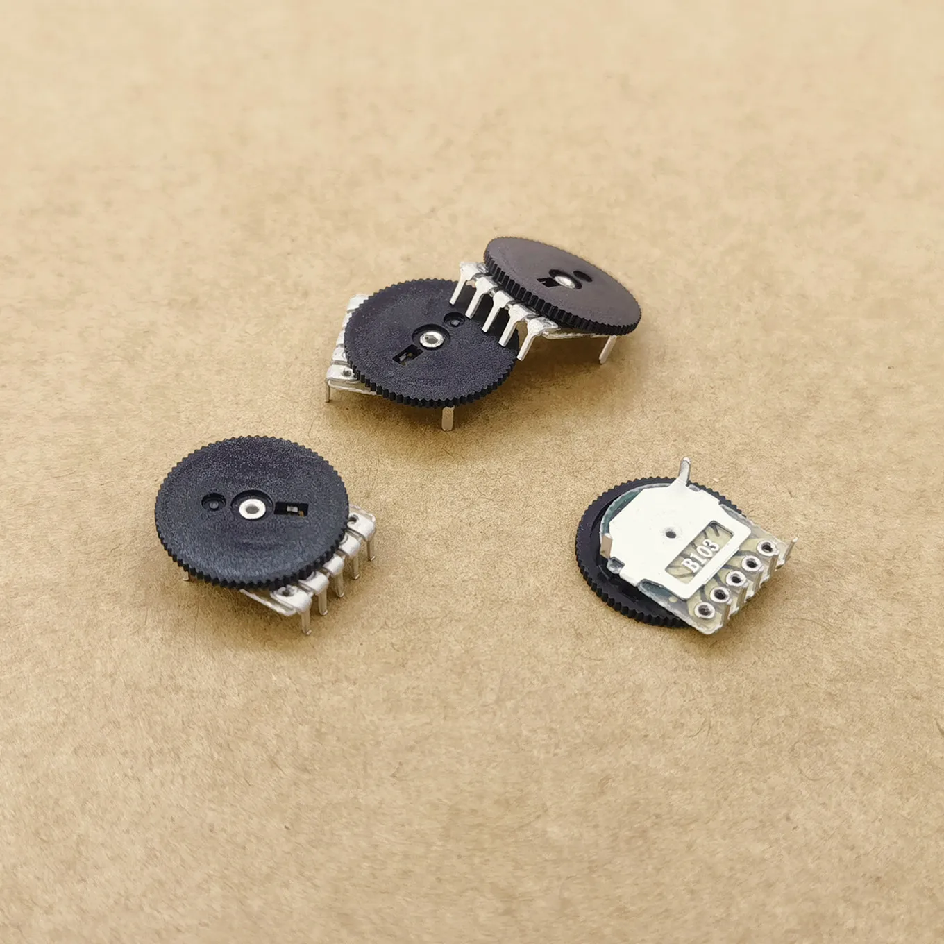 Original New 100% 14X1MM dial gear potentiometer dual 5pin B500R 1K 10K 20K 50K volume adjustment singing opera machine (SWITCH)