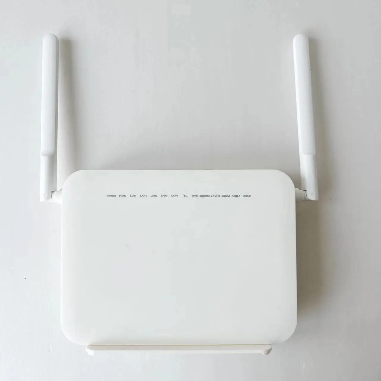 

Dual Band WiFi GPON ONU G-1425-MA 2.4G&5G AC WIFI ONT Modem 4GE Lan Port NO TEL/VOICE Port Fiber Optic Unit