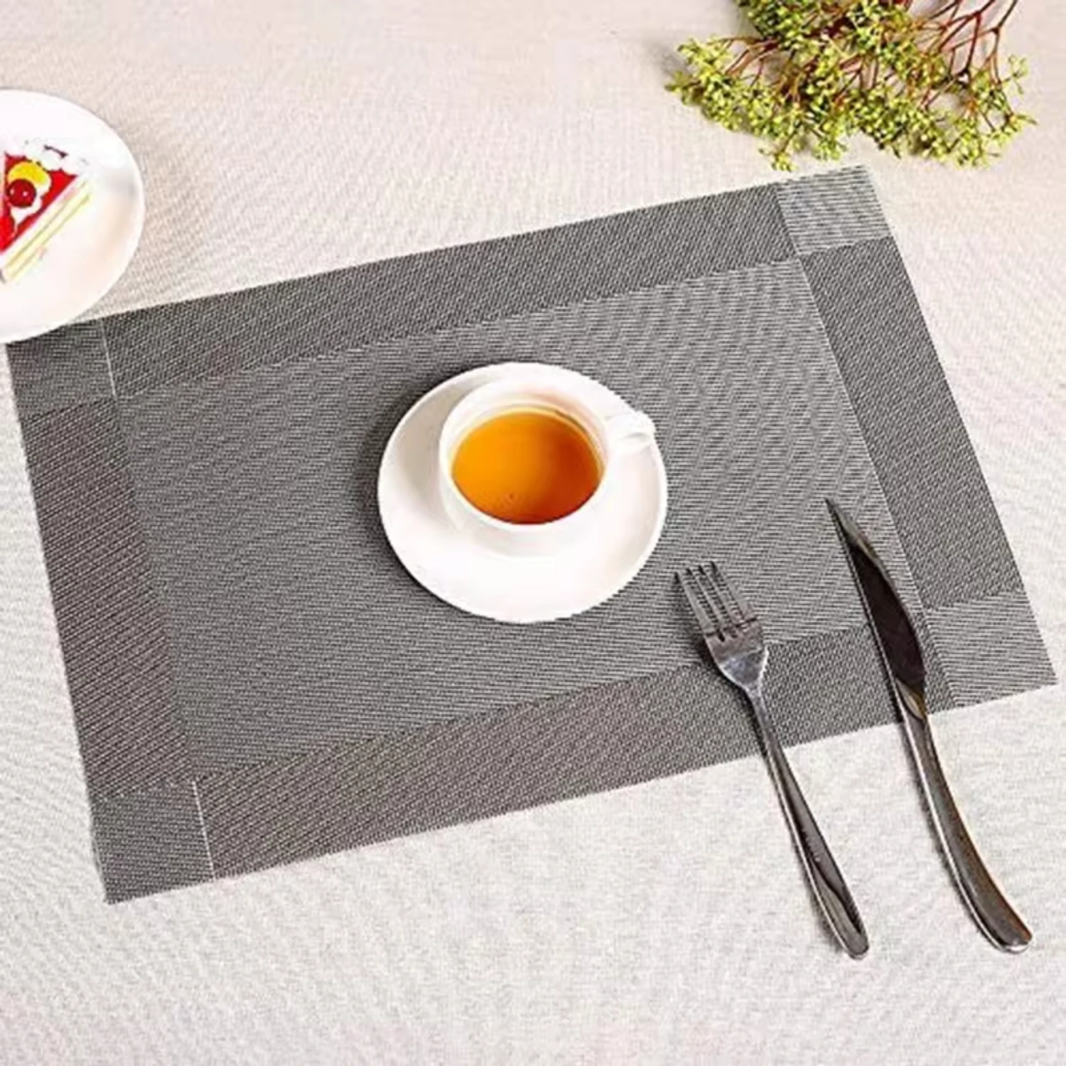 New 4pcs Meal Mats Cloth Placemats Set of 4 Heat-Resistant Table Mats Washable Gray Dining Mat