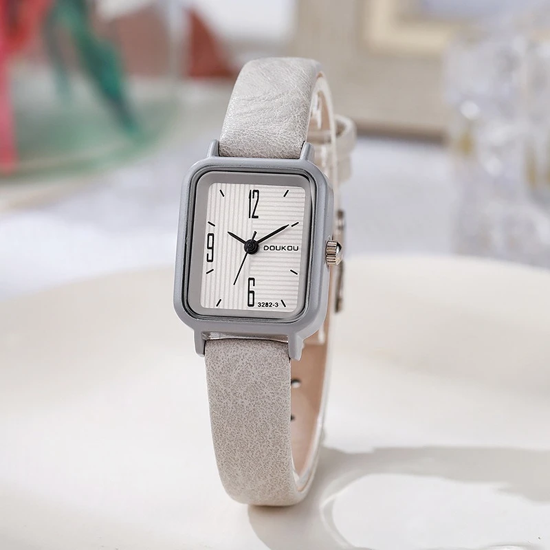 Новые модные женские часы для учеников средней школы, женские экзамены, цифровые наручные часы в студенческом стиле с поясом