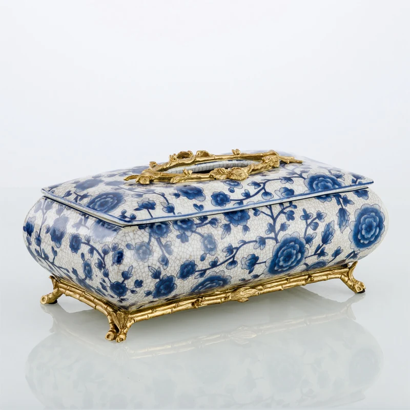 Classical blue and white ceramics with copper tissue box Chinese living room coffee table villa soft decoration art paper box