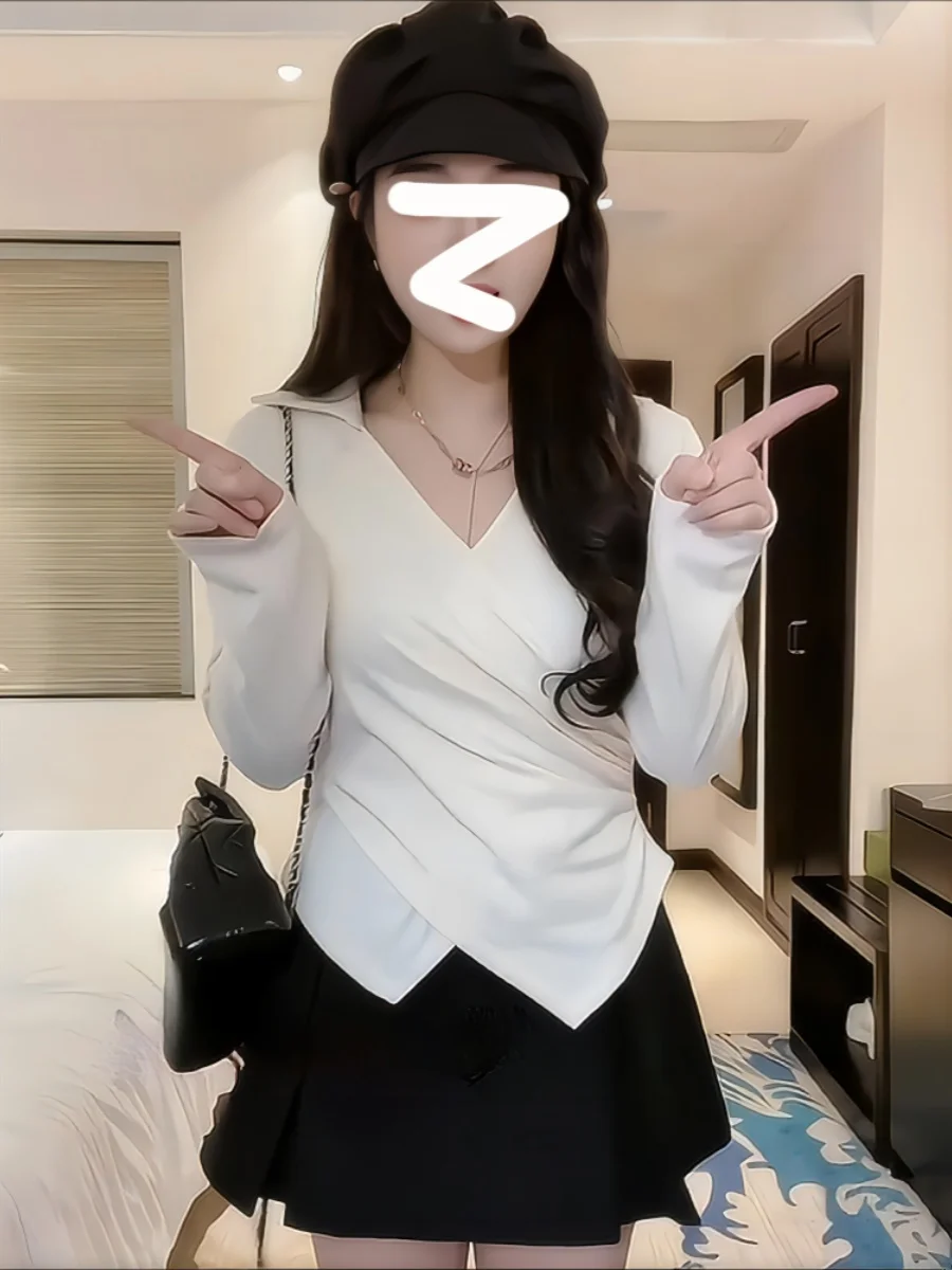 plus Size Brushed V-Neck Long Sleeve T-Shirt Women's Slimming Concealing Base Shirt Autumn Fashion Design Korean Style Commute