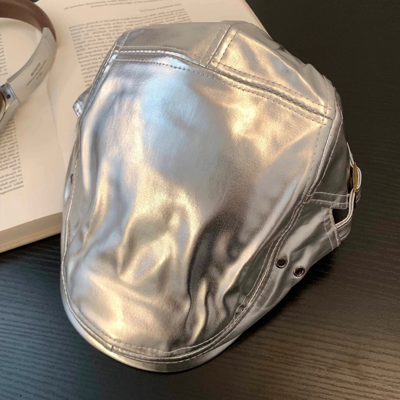 جديد الفضة بولي Leather الجلود إلى الأمام القبعات للنساء الربيع والخريف السفر موضة تنوعا الشارع الاتجاه Yuppie القبعات قبعة الرجال