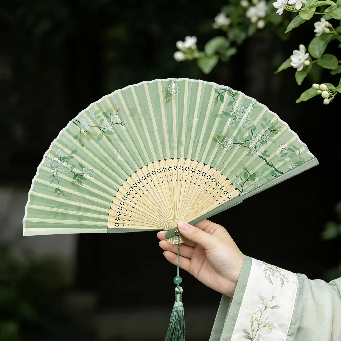 Éventail pliant chinois ancien, mini éventail portable de style rétro, éventail chinois classique pour la décoration de fête Hanfu Cheongsam